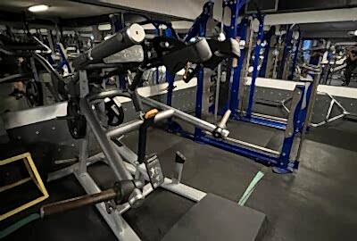 Squat machine basement