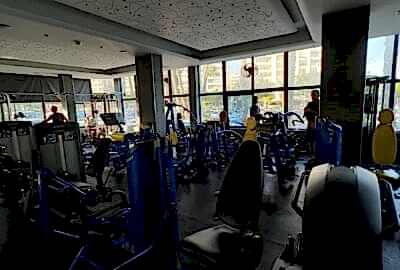 Legs press machine downstairs